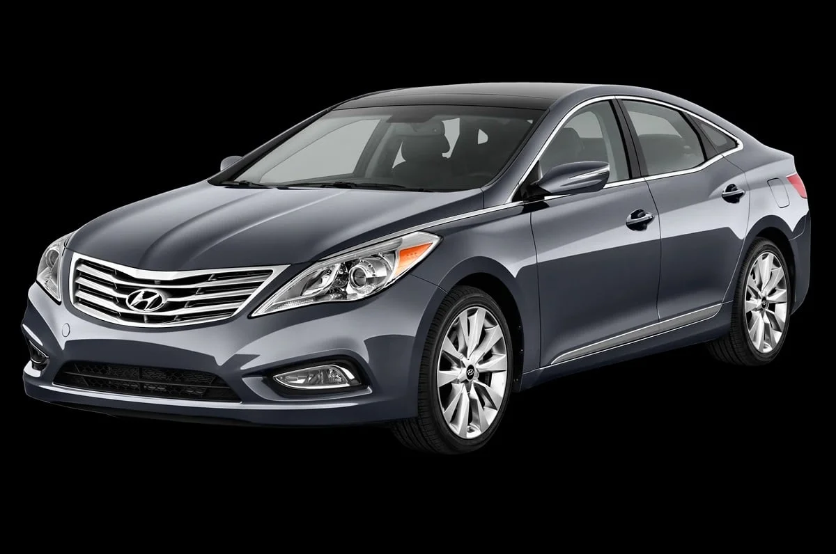 Descargar Manual HYUNDAI AZERA 2012 de Usuario