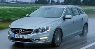 Descargar Manual VOLVO V60 2013 de Usuario