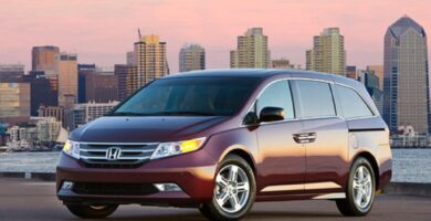 Descargar Manual Honda Odyssey 2013 de Usuario