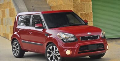 Descargar Manual KIA Soul 2013 de Usuario