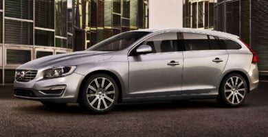 Descargar Manual VOLVO V60 2015 de Usuario