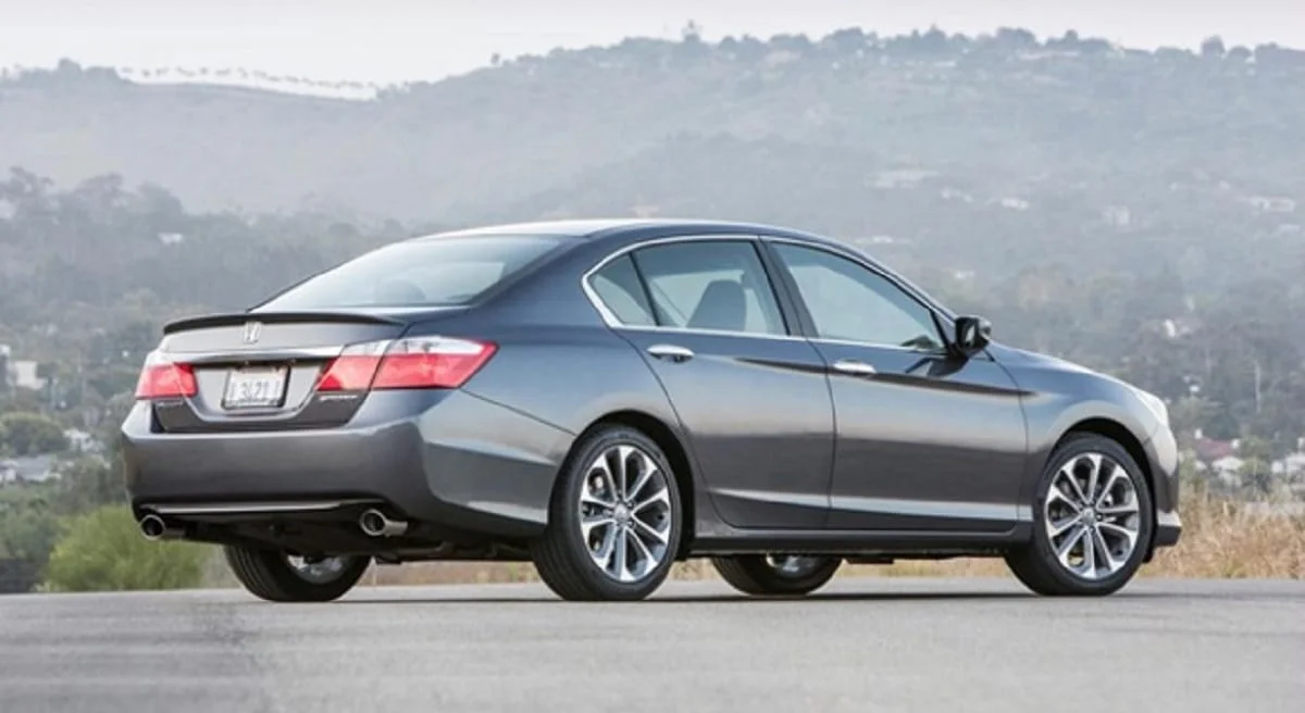 Descargar Manual Honda Accord Sedan 2015 de Usuario