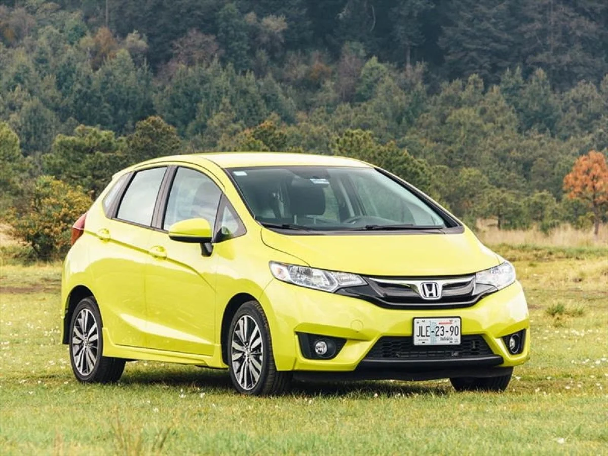 Descargar Manual Honda Fit 2015 de Usuario