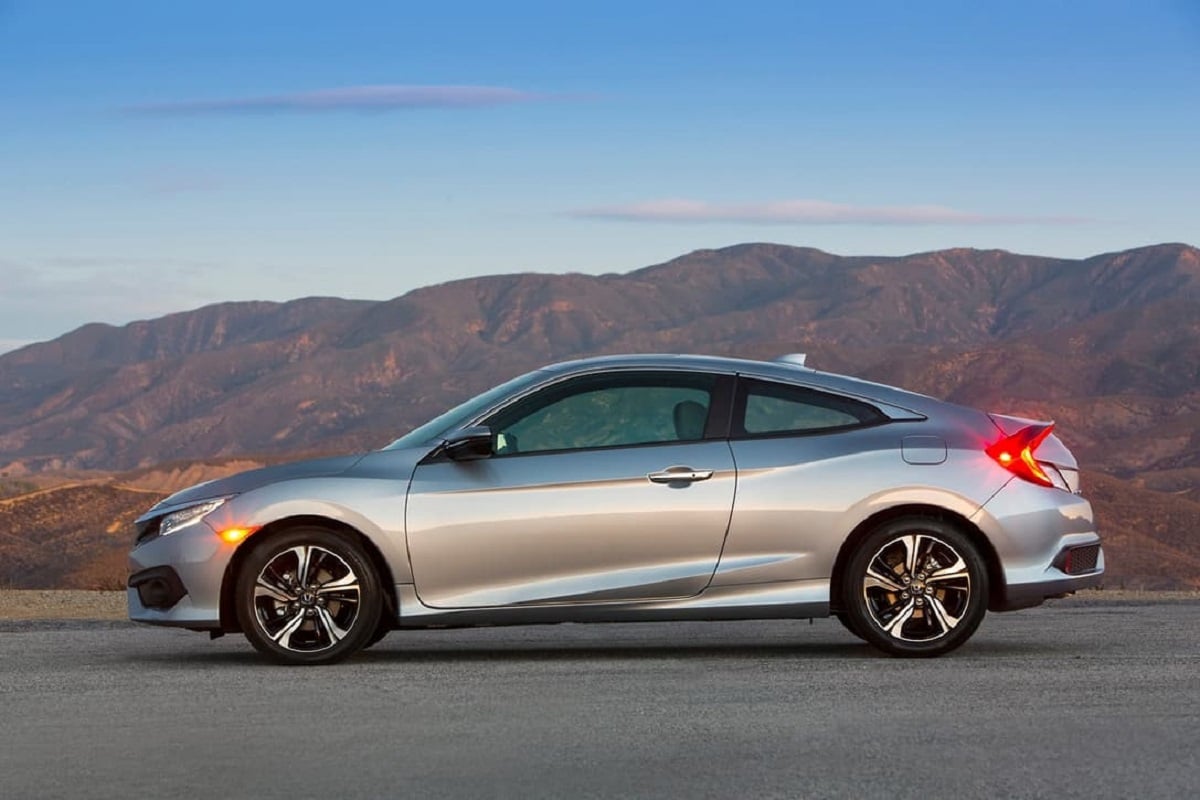 Descargar Manual Honda Civic Coupe 2016 de Usuario