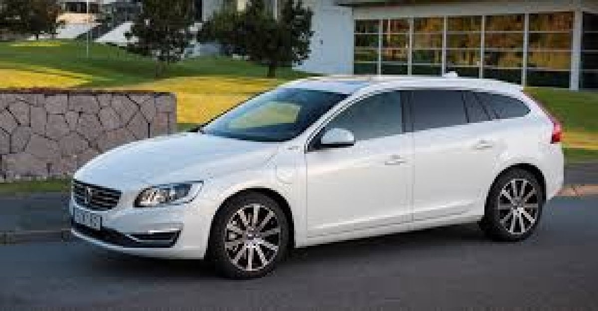 Descargar Manual VOLVO V60 TWIN ENGINE 2016 de Usuario