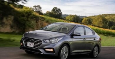 Descargar Manual HYUNDAI ACCENT 2018 de Usuario