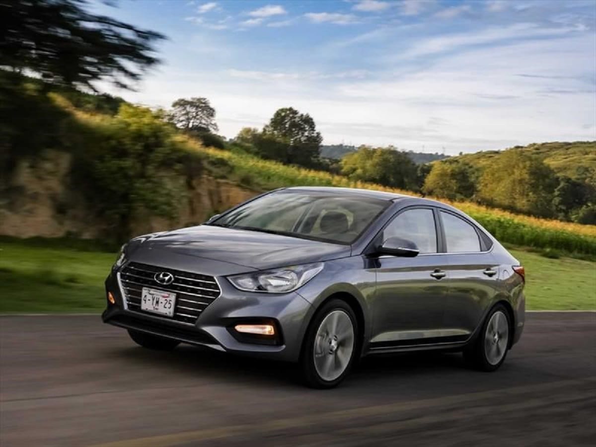 Descargar Manual HYUNDAI ACCENT 2018 de Usuario