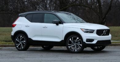 Descargar Manual VOLVO XC40 2019 de Usuario