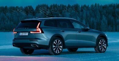 Descargar Manual VOLVO V60 CROSS COUNTRY 2020 de Usuario