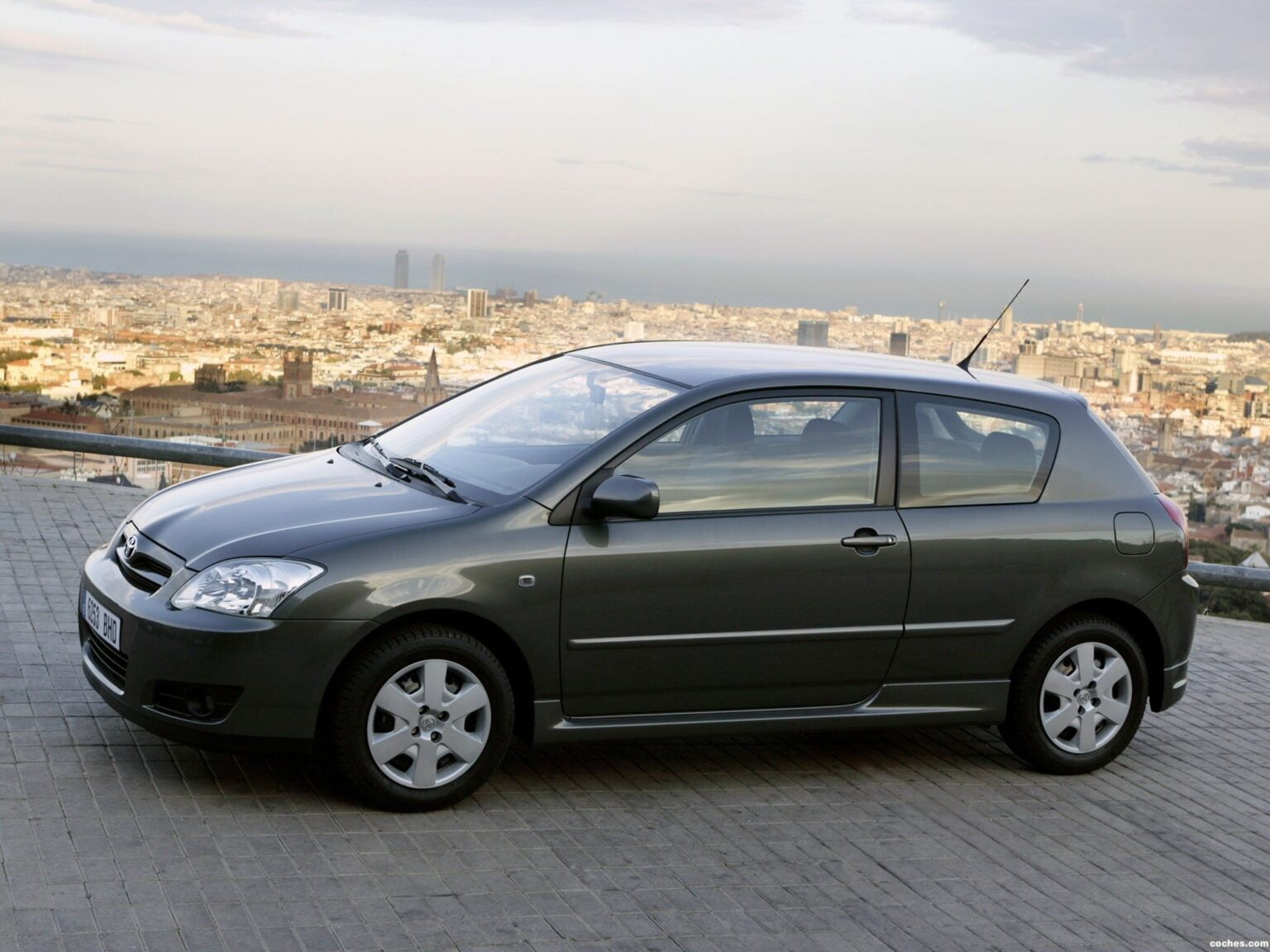 Descargar Manual Toyota Corolla 2004 de Usuario