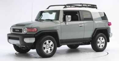 Descargar Manual Toyota FJ Cruiser 2010 de Usuario