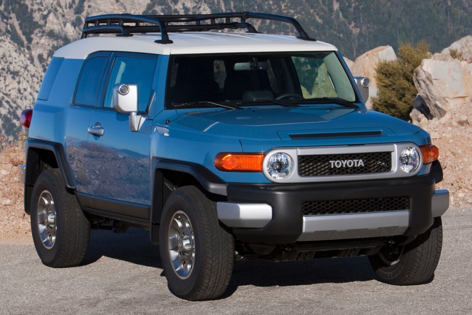 Descargar Manual Toyota FJ Cruiser 2013 de Usuario