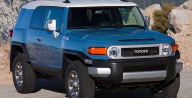 Descargar Manual Toyota FJ Cruiser 2013 de Usuario