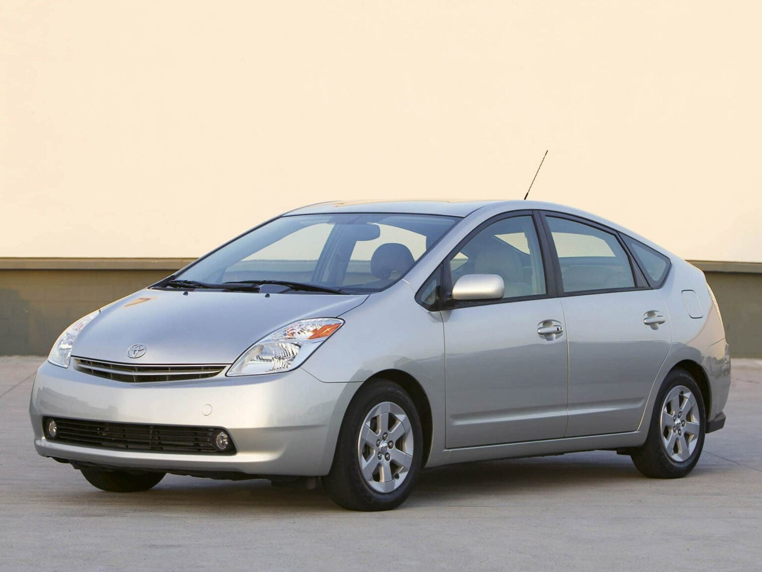 Descargar Manual Toyota Prius 2004 de Usuario