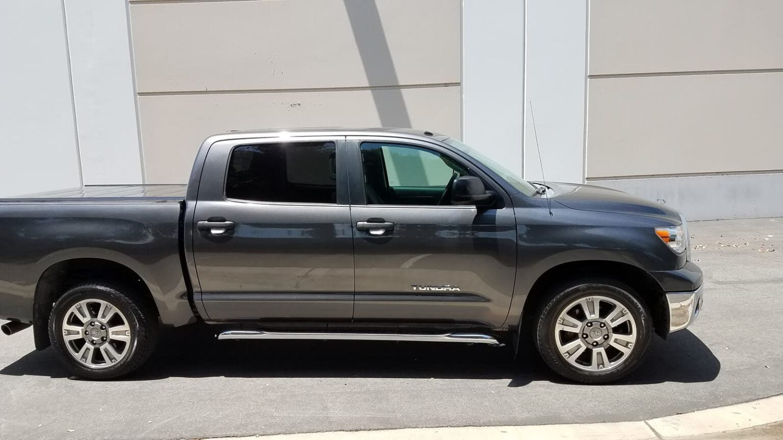 Descargar Manual Toyota Tundra 2013 de Usuario