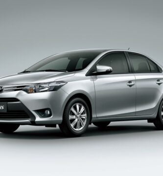 Descargar Manual Toyota Yaris 2017 de Usuario