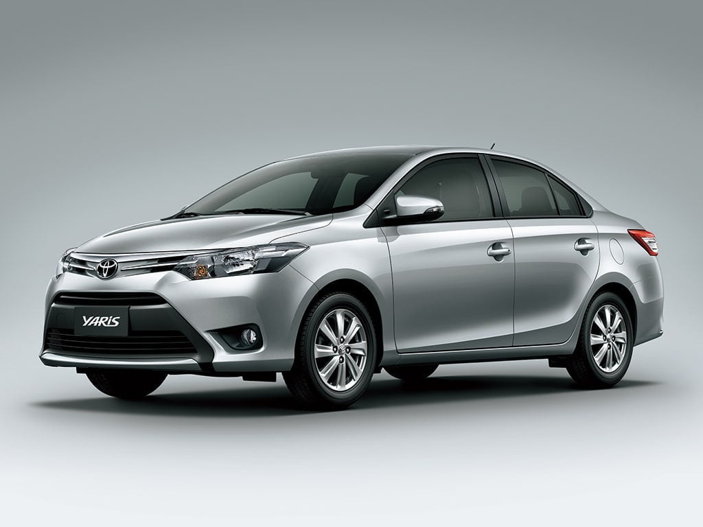 Descargar Manual Toyota Yaris 2017 de Usuario