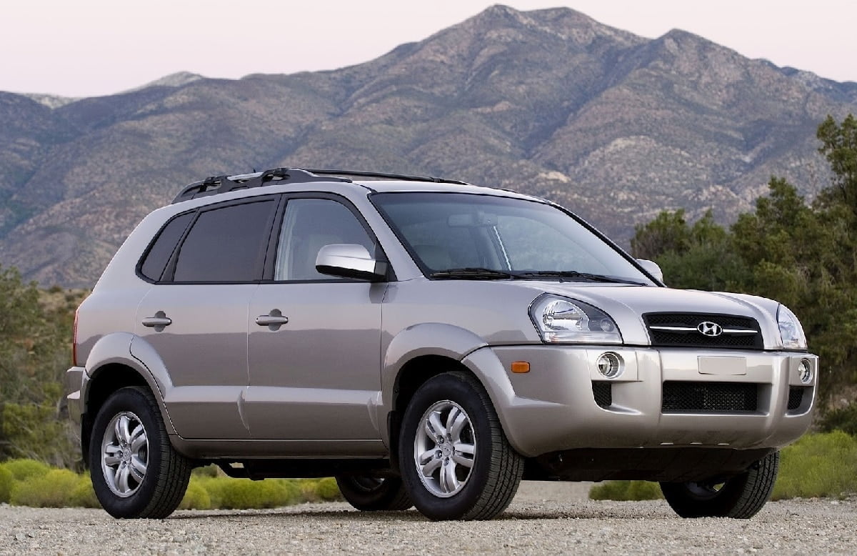 Descargar Manual HYUNDAI TUCSON 2005 de Usuario