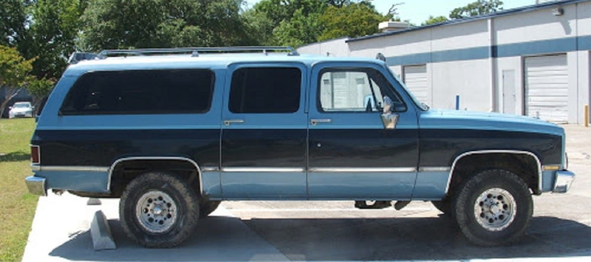 Descargar Manual GMC SUBURBAN 1999 de Usuario Gratis