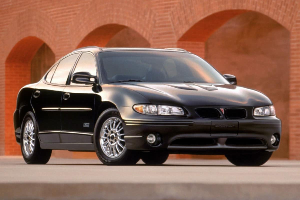 Descargar Manual PONTIAC GRAND PRIX 2001 de Usuario