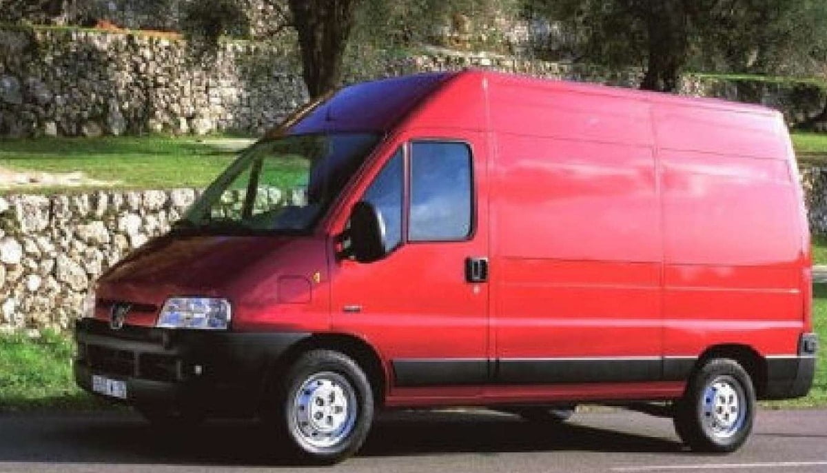 Descargar Manual PEUGEOT BOXER 2002 de usuario PDF gratis