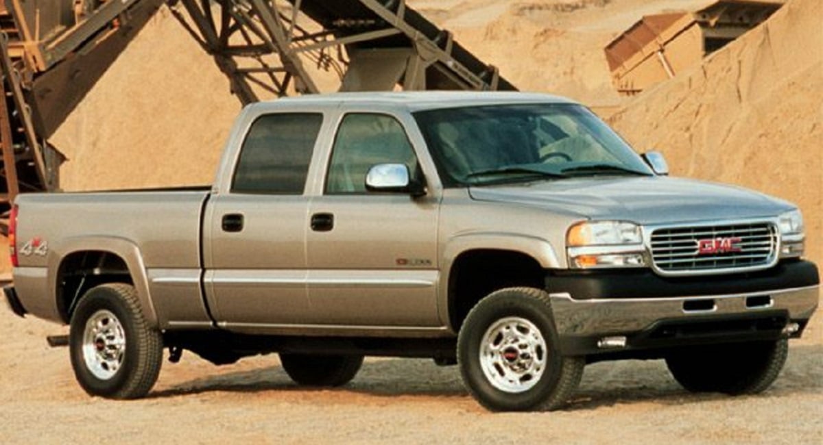 Descargar Manual GMC SIERRA DENALI 2002 de Usuario Gratis