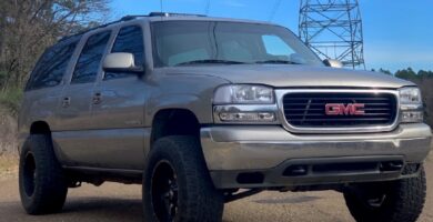 Descargar Manual GMC YUKON XL 2002 de Usuario Gratis