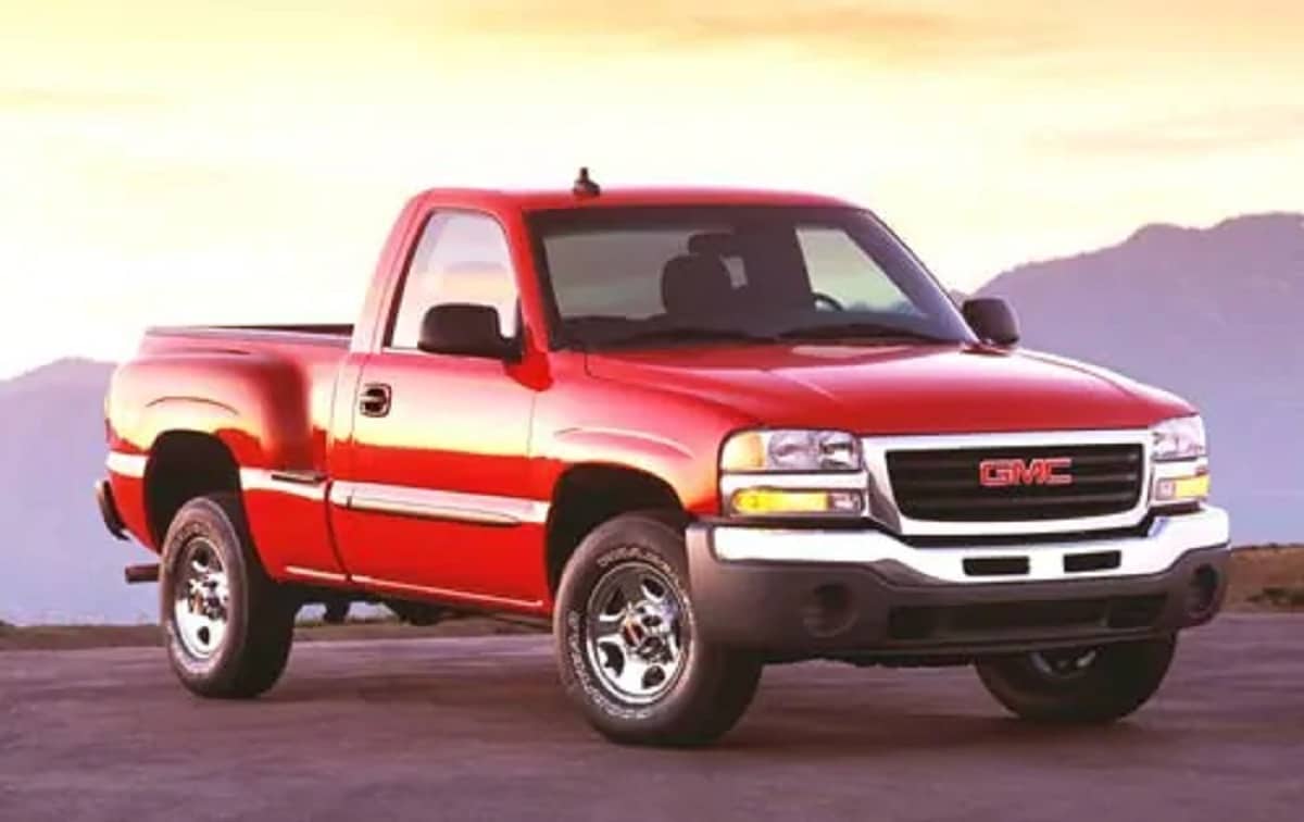 Descargar Manual GMC SIERRA DENALI 2003 de Usuario Gratis