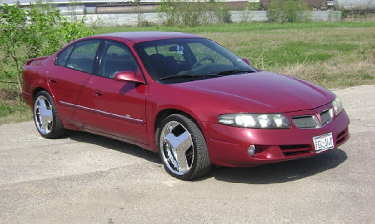 Descargar Manual PONTIAC BONNEVILLE 2003 de Usuario