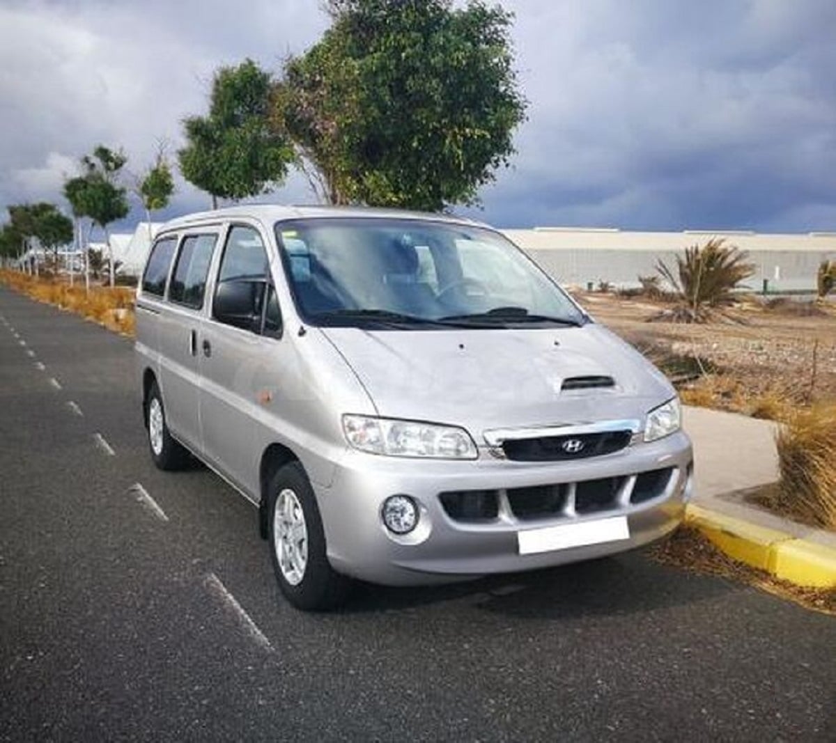 Descargar Manual HYUNDAI H-1 2003 de Usuario