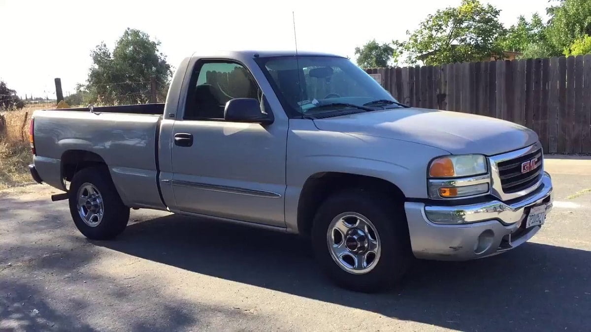 Descargar Manual GMC SIERRA 1500 2004 de Usuario Gratis