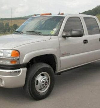 Descargar Manual GMC SIERRA 3500 HD 2004 de Usuario Gratis