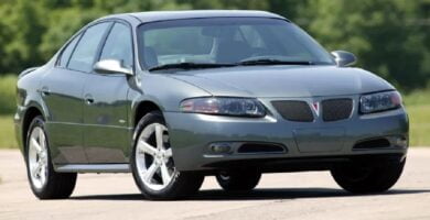 Descargar Manual PONTIAC BONNEVILLE 2004 de Usuario