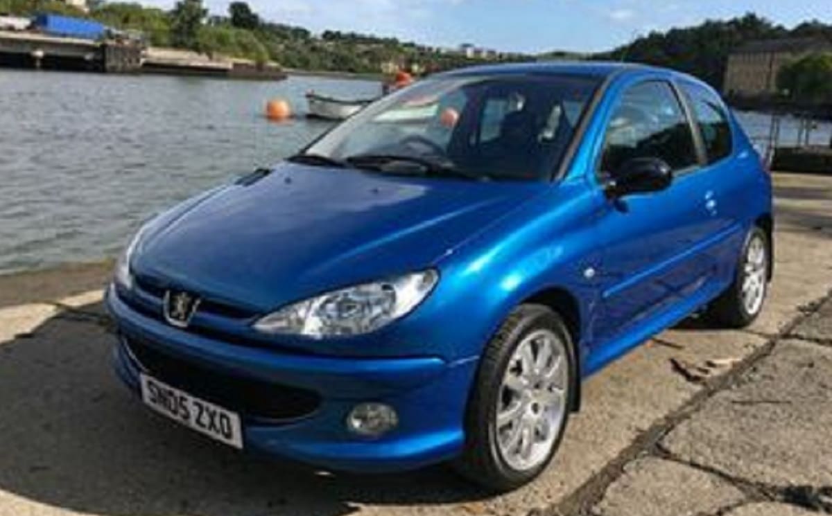 Descargar Manual PEUGEOT 206 2005 de usuario PDF gratis