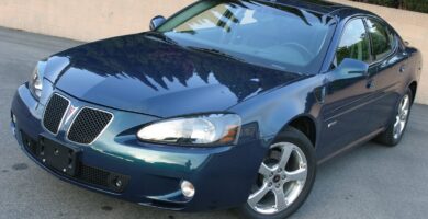 Descargar Manual PONTIAC GRAND PRIX 2006 de Usuario