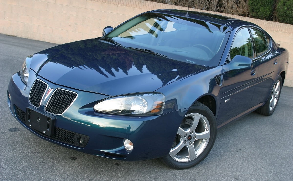 Descargar Manual PONTIAC GRAND PRIX 2006 de Usuario