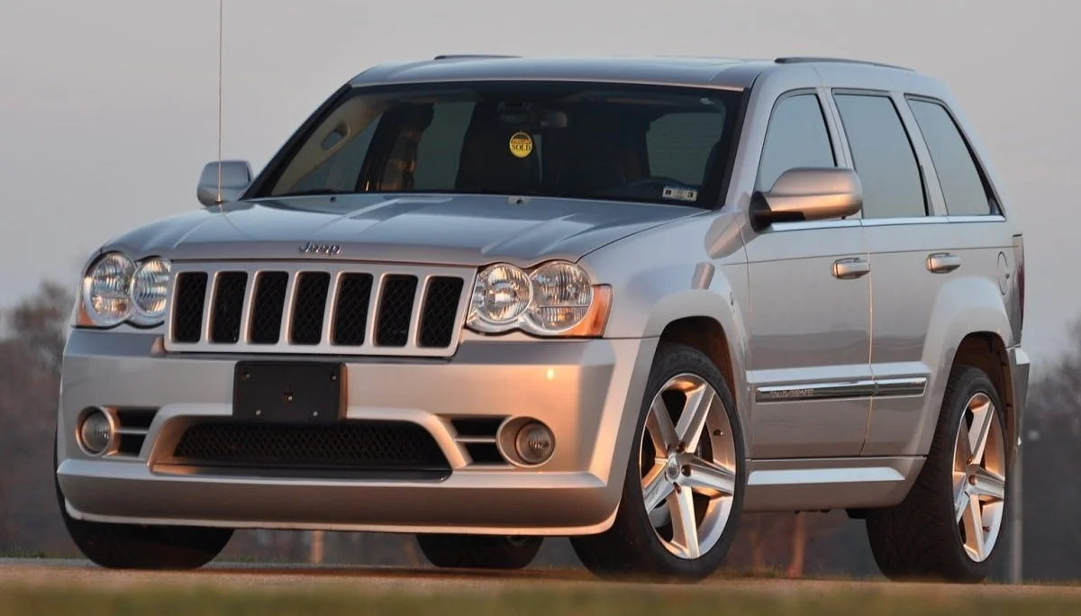 Descargar Manual JEEP GRAND CHEROKEE SRT8 2008 de Usuario en PDF Gratis