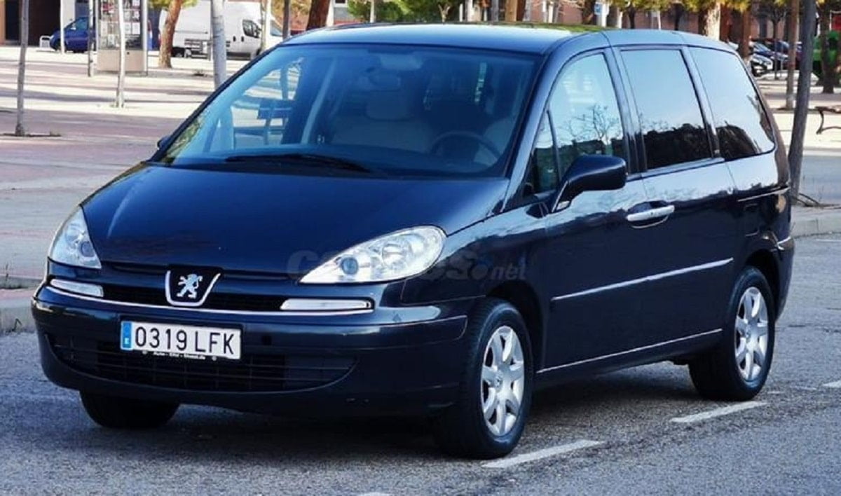 Descargar Manual PEUGEOT 807 2009 de usuario PDF gratis