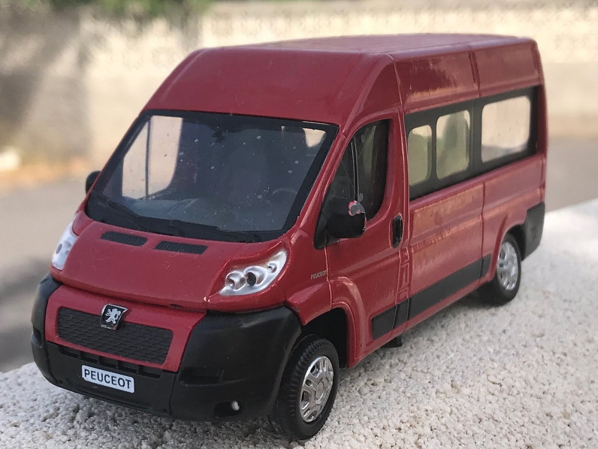 Descargar Manual PEUGEOT BOXER 2010 de usuario PDF gratis
