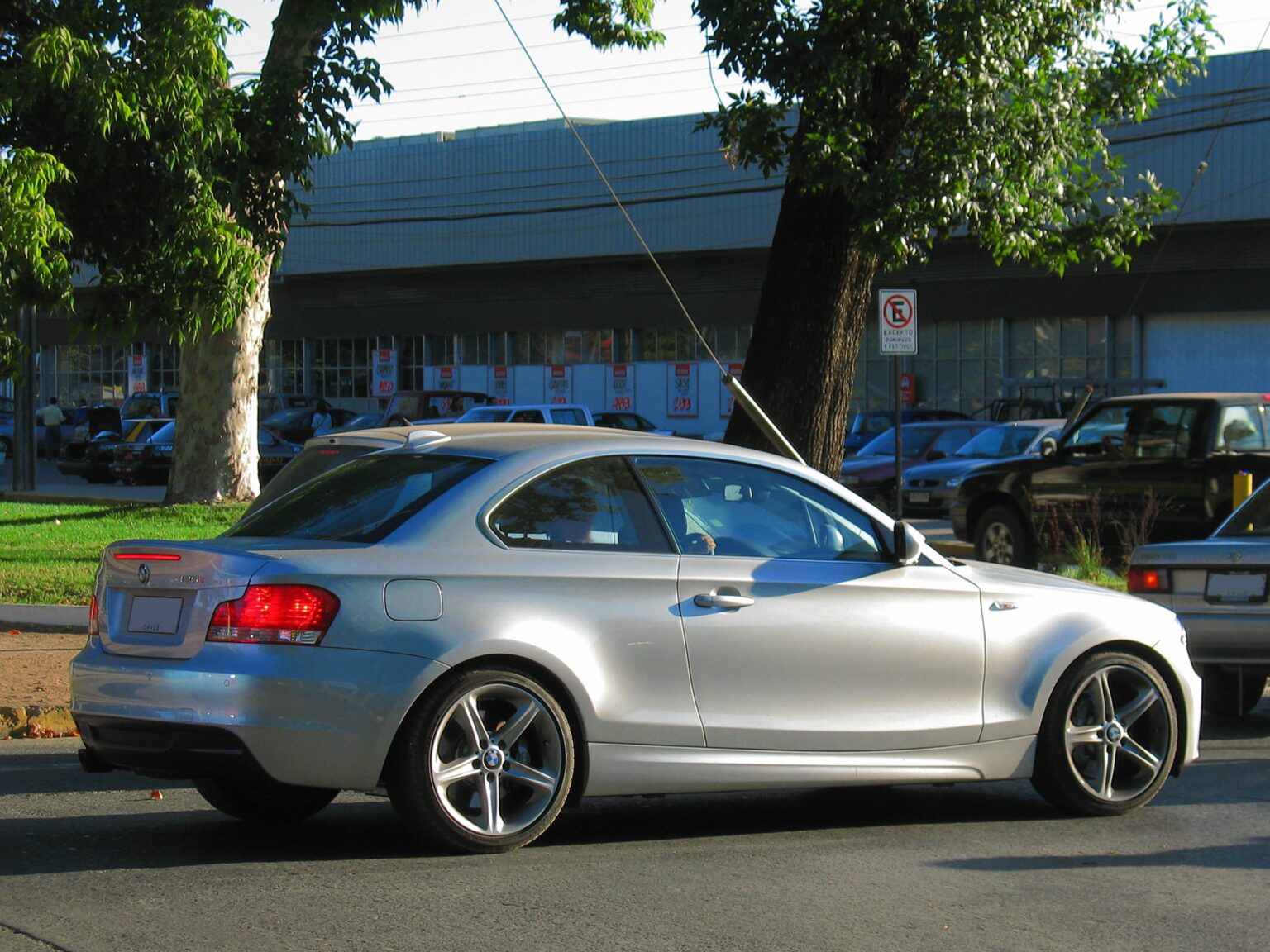 Descargar Manual BMW 135i COUPE 2011 de Usuario