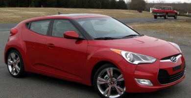 Descargar Manual HYUNDAI VELOSTER 2012 de Usuario