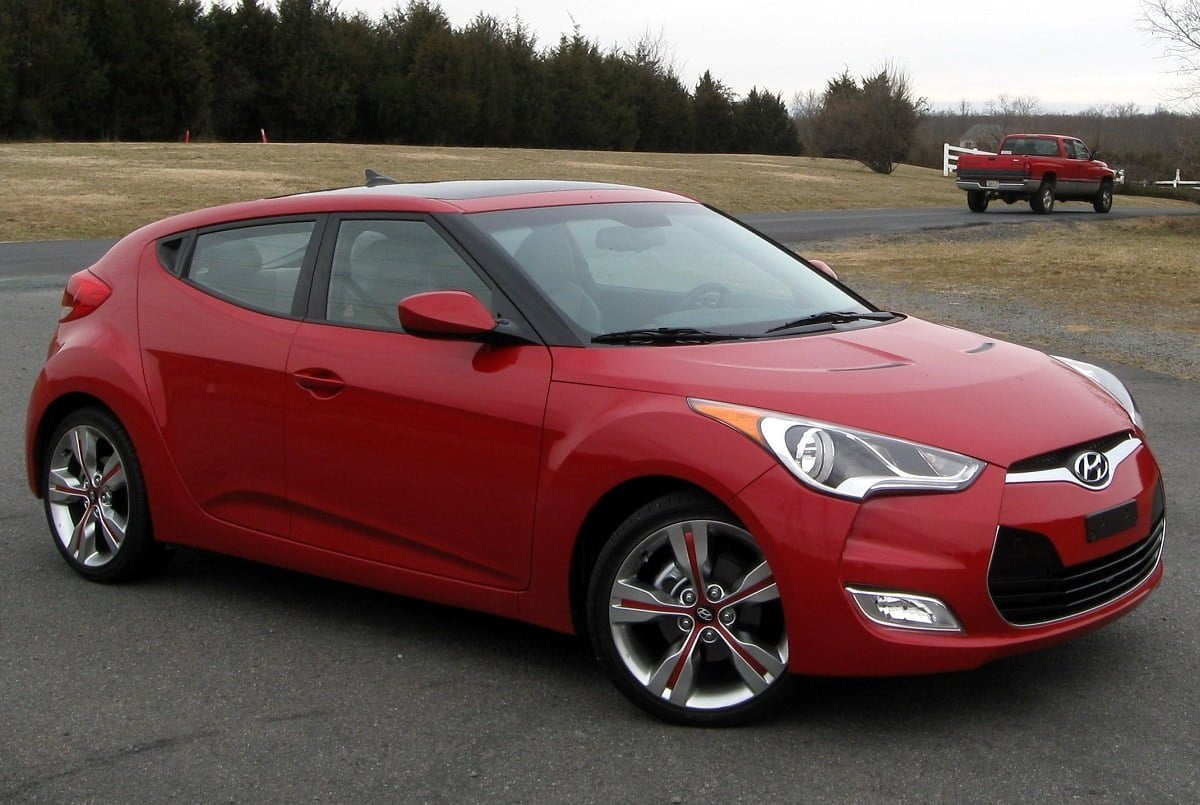 Descargar Manual HYUNDAI VELOSTER 2012 de Usuario