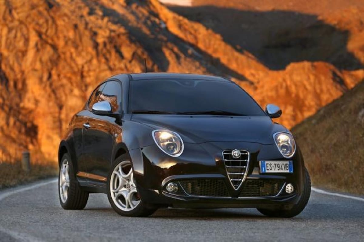 Descargar Manual ALFA ROMEO MITO 2014 de Usuario