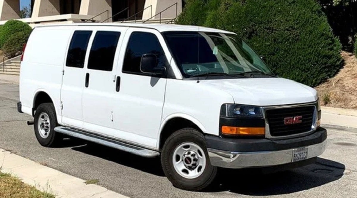 Descargar Manual GMC SAVANA CARGO VAN 2015 de Usuario Gratis