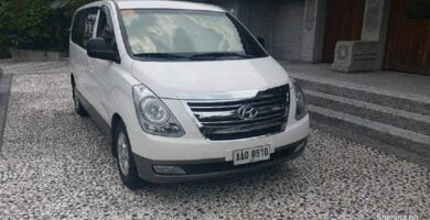 Descargar Manual HYUNDAI GRAND STAREX 2015 de Usuario