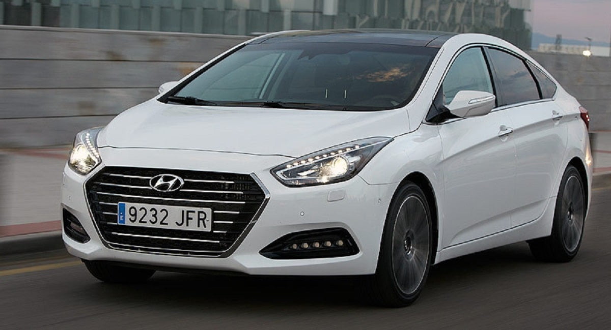 Descargar Manual HYUNDAI I-40 2015 de Usuario