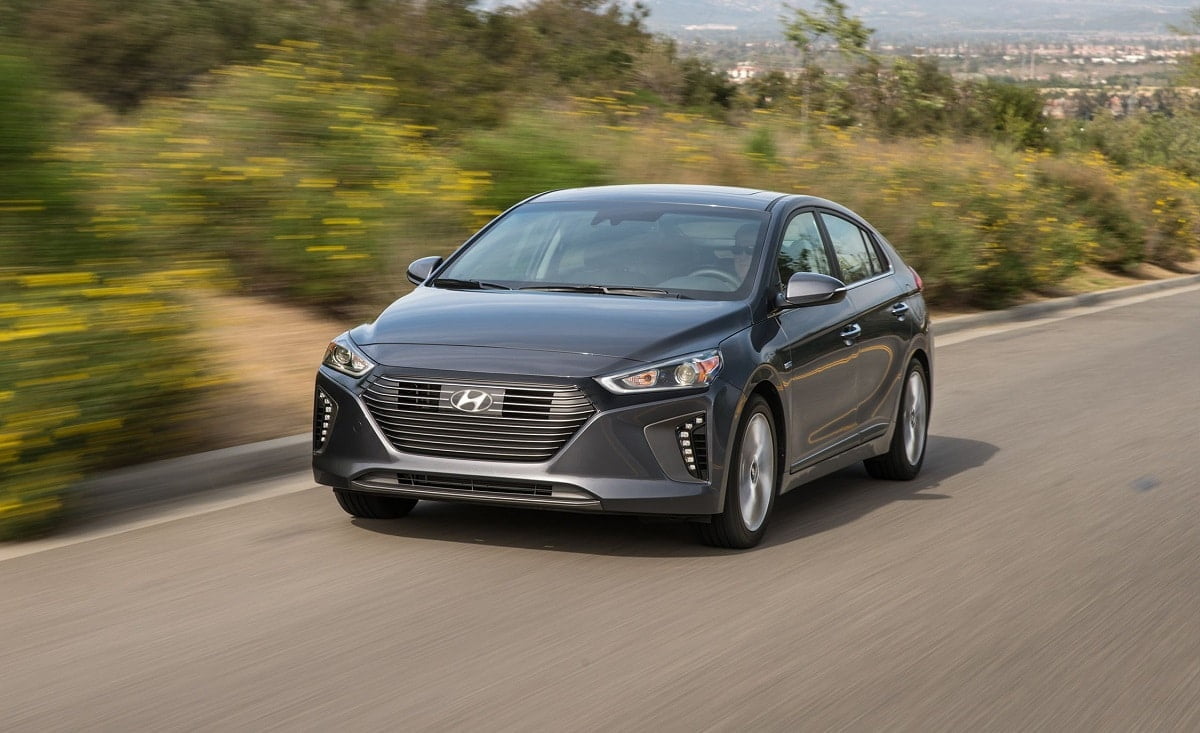 Descargar Manual HYUNDAI IONIQ 2017 de Usuario