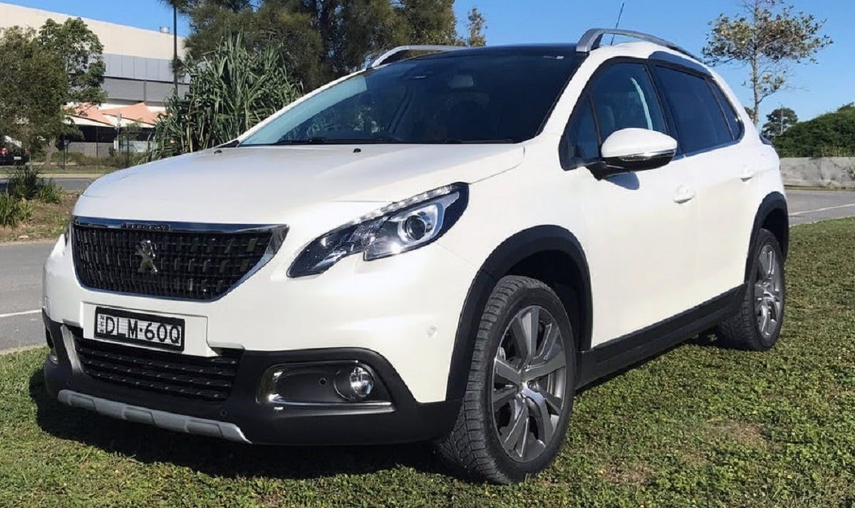 Descargar Manual PEUGEOT 2008 2018 de usuario PDF gratis