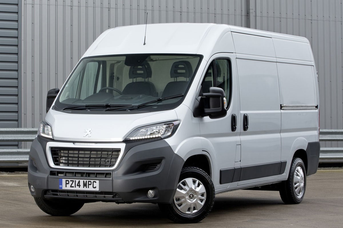 Descargar Manual PEUGEOT BOXER 2018 de usuario PDF gratis