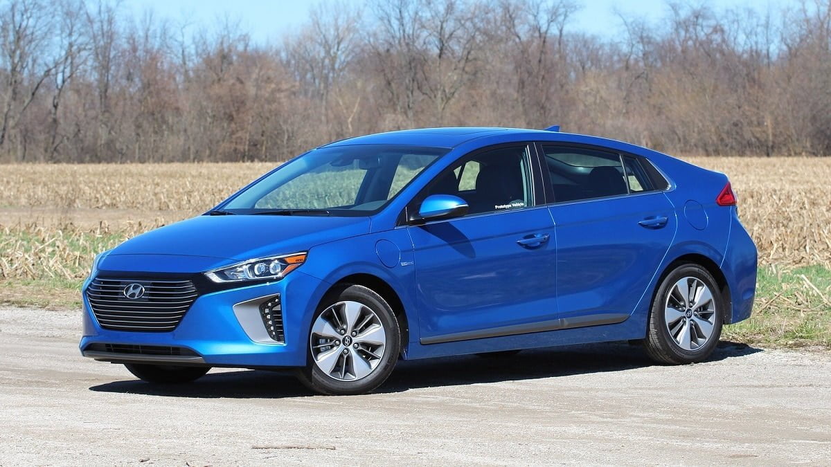 Descargar Manual HYUNDAI IONIQ HYBRID 2018 de Usuario